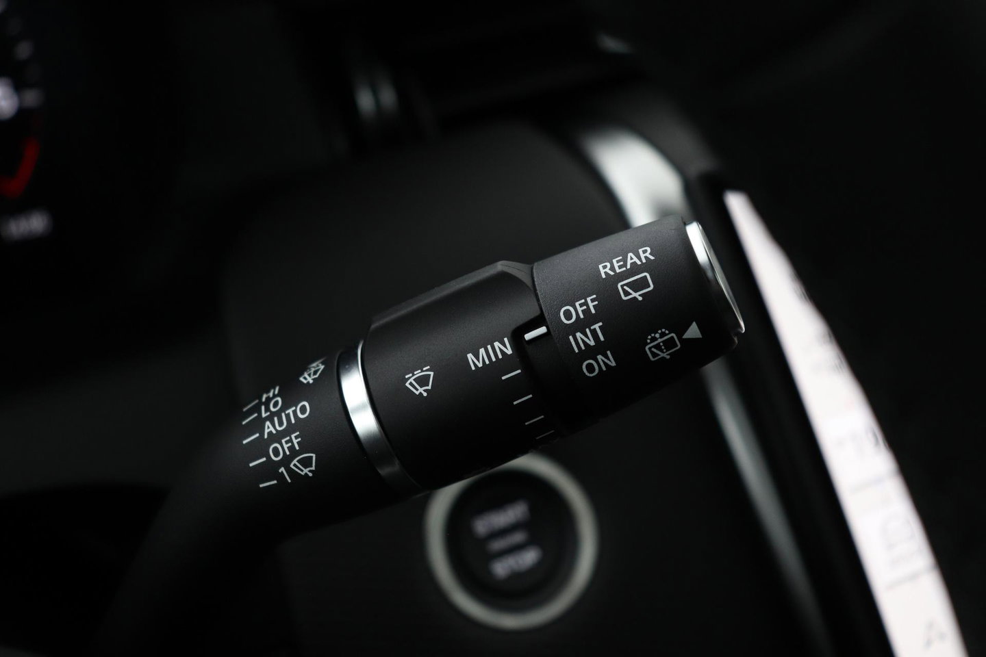 Land Rover Discovery Sport P270e PHEV Dynamic SE | 20 INCH | Panoramadak | Trekhaak | ACC | Meridian | Stoel+Stuurverwarming