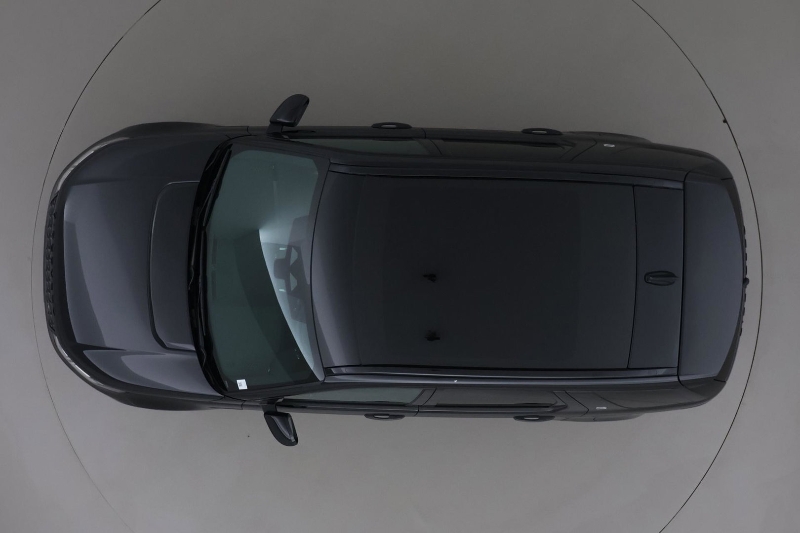 Land Rover Discovery Sport P270e PHEV Dynamic SE | 20 INCH | Panoramadak | Trekhaak | ACC | Meridian | Stoel+Stuurverwarming