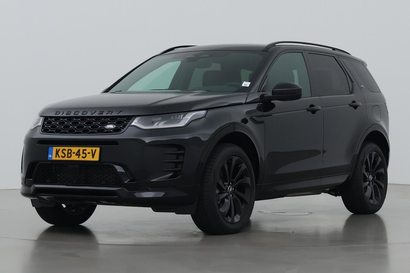 Land Rover Discovery Sport P270e PHEV Dynamic SE | 20 INCH | Panoramadak | Trekhaak | ACC | Meridian | Stoel+Stuurverwarming