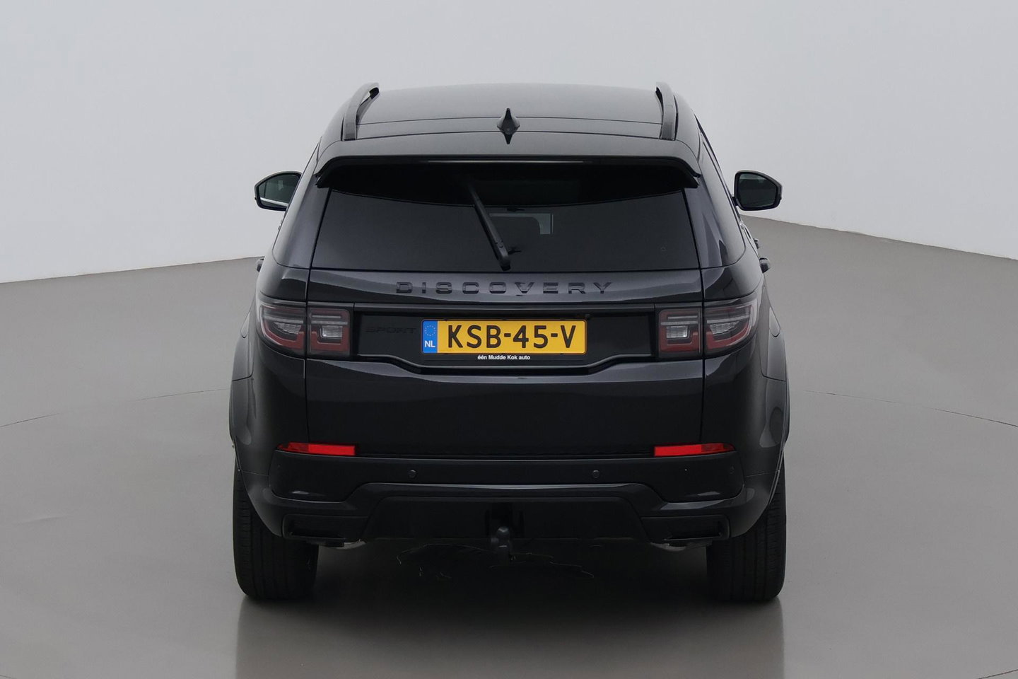 Land Rover Discovery Sport P270e PHEV Dynamic SE | 20 INCH | Panoramadak | Trekhaak | ACC | Meridian | Stoel+Stuurverwarming