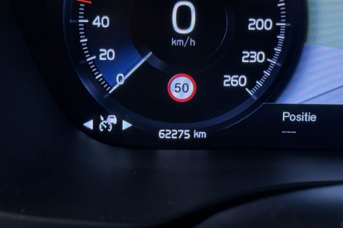 Volvo XC60 T8 Twin Engine AWD R-Design | ACC | Luchtvering | Panoramadak | Harman/Kardon | 360° Camera | Head-Up | Trekhaak | 21 inch