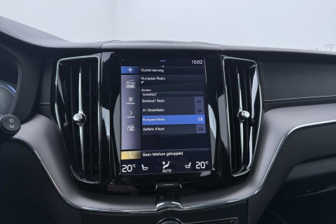 Volvo XC60 T8 Twin Engine AWD R-Design | ACC | Luchtvering | Panoramadak | Harman/Kardon | 360° Camera | Head-Up | Trekhaak | 21 inch