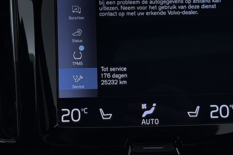 Volvo XC60 T8 Twin Engine AWD R-Design | ACC | Luchtvering | Panoramadak | Harman/Kardon | 360° Camera | Head-Up | Trekhaak | 21 inch