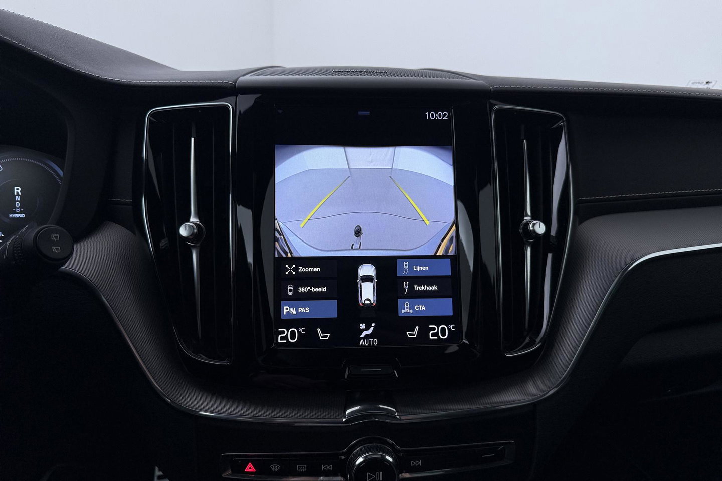 Volvo XC60 T8 Twin Engine AWD R-Design | ACC | Luchtvering | Panoramadak | Harman/Kardon | 360° Camera | Head-Up | Trekhaak | 21 inch