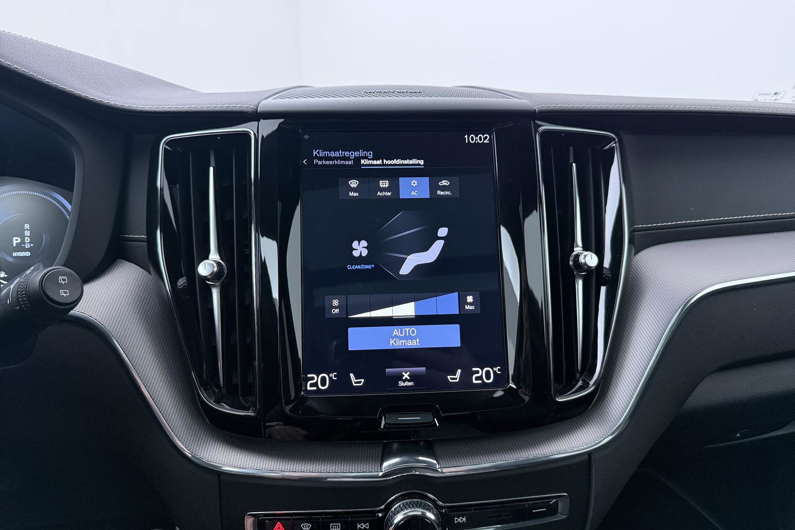 Volvo XC60 T8 Twin Engine AWD R-Design | ACC | Luchtvering | Panoramadak | Harman/Kardon | 360° Camera | Head-Up | Trekhaak | 21 inch