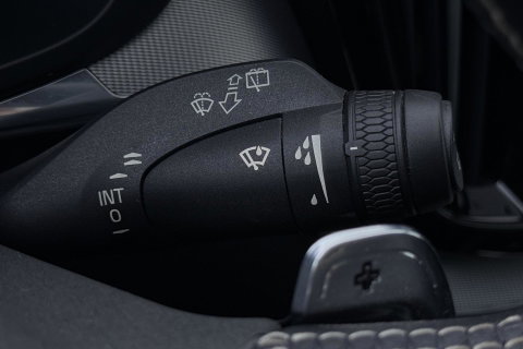 Volvo XC60 T8 Twin Engine AWD R-Design | ACC | Luchtvering | Panoramadak | Harman/Kardon | 360° Camera | Head-Up | Trekhaak | 21 inch