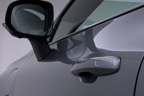 Volvo XC60 T8 Twin Engine AWD R-Design | ACC | Luchtvering | Panoramadak | Harman/Kardon | 360° Camera | Head-Up | Trekhaak | 21 inch