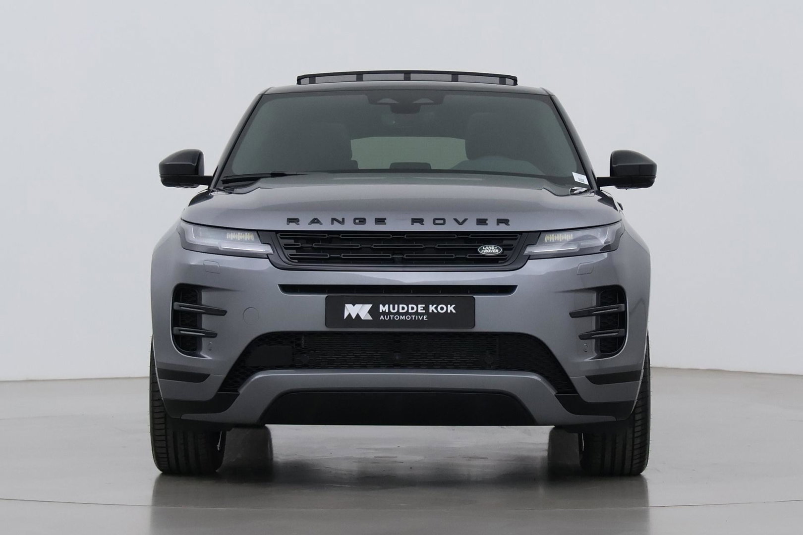Land Rover Range Rover Evoque P270e PHEV Dynamic SE | Schuif/kanteldak | Black Pack | Cold Climate Pack | Meridian | 360 Camera | 20 Inch