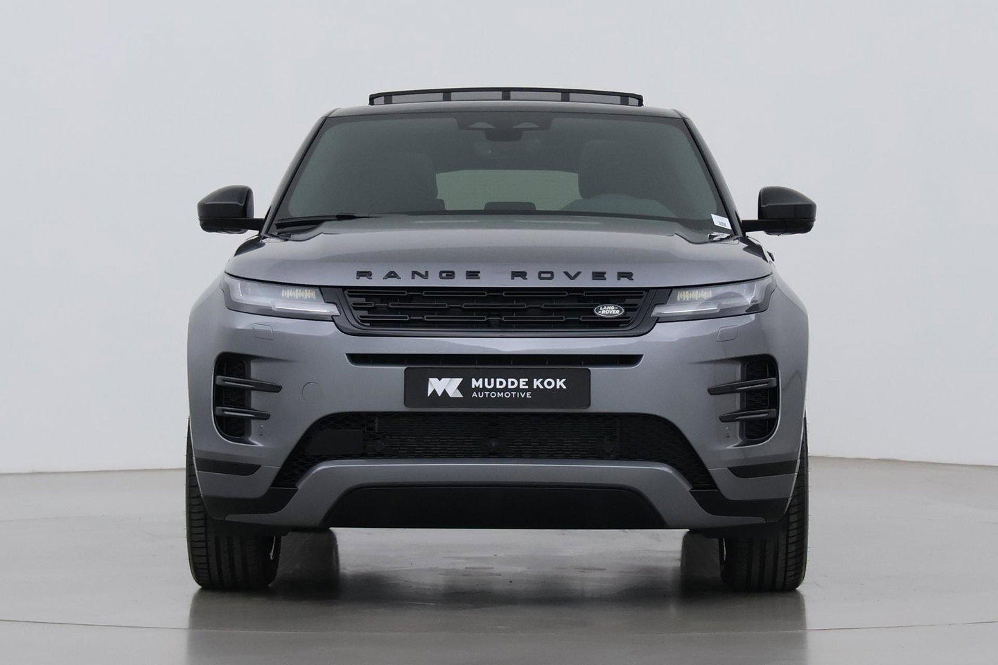 Land Rover Range Rover Evoque P270e PHEV Dynamic SE | Schuif/kanteldak | Black Pack | Cold Climate Pack | Meridian | 360 Camera | 20 Inch
