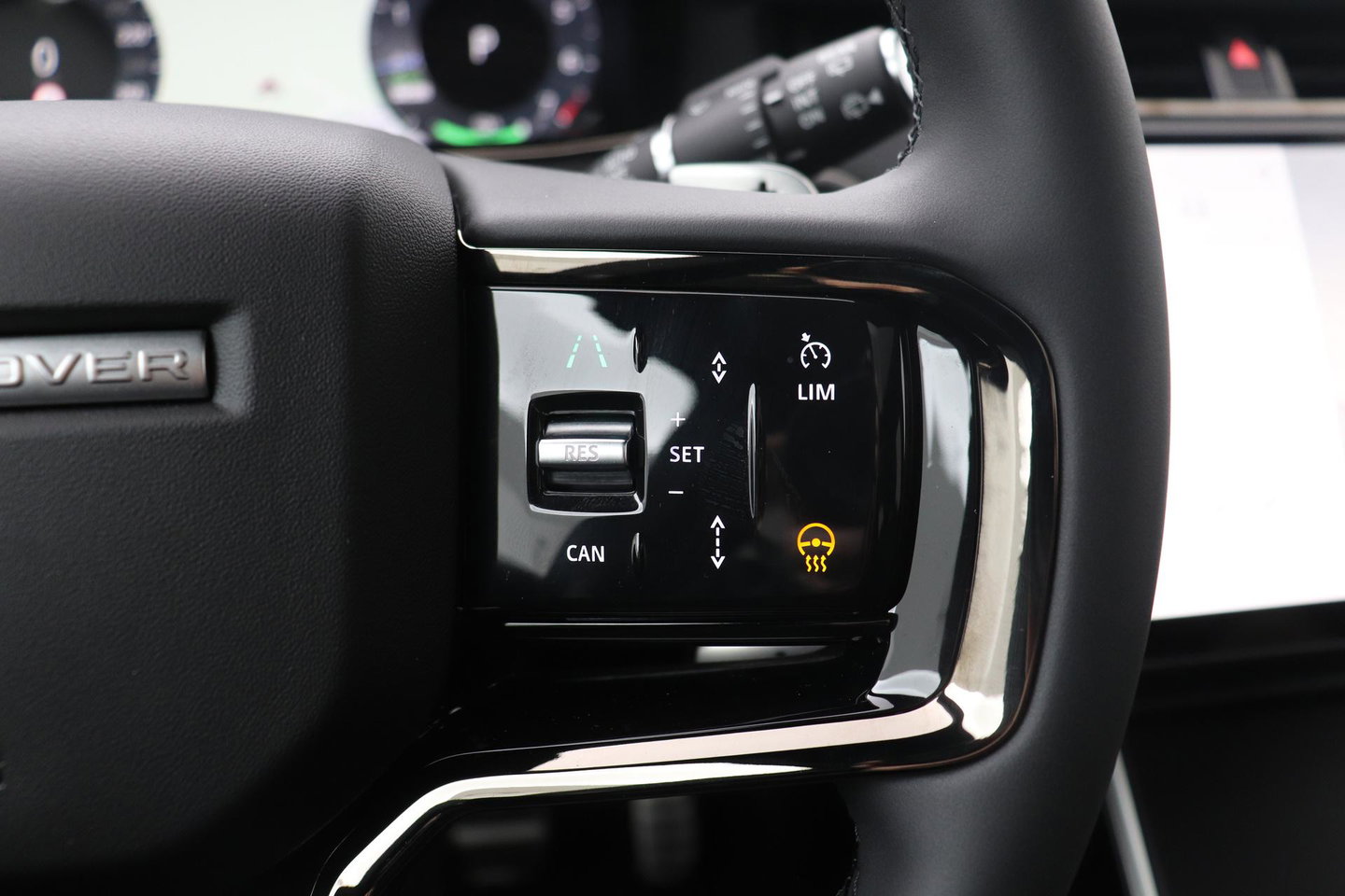 Land Rover Range Rover Evoque P270e PHEV Dynamic SE | Schuif/kanteldak | Black Pack | Cold Climate Pack | Meridian | 360 Camera | 20 Inch