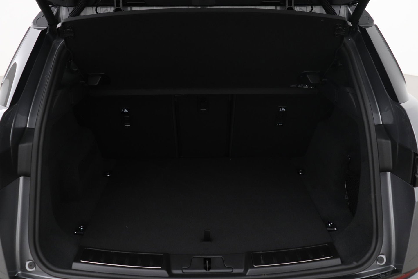 Land Rover Range Rover Evoque P270e PHEV Dynamic SE | Schuif/kanteldak | Black Pack | Cold Climate Pack | Meridian | 360 Camera | 20 Inch