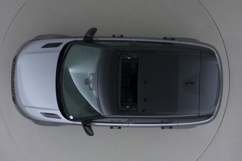 Land Rover Range Rover Evoque P270e PHEV Dynamic SE | Schuif/kanteldak | Black Pack | Cold Climate Pack | Meridian | 360 Camera | 20 Inch