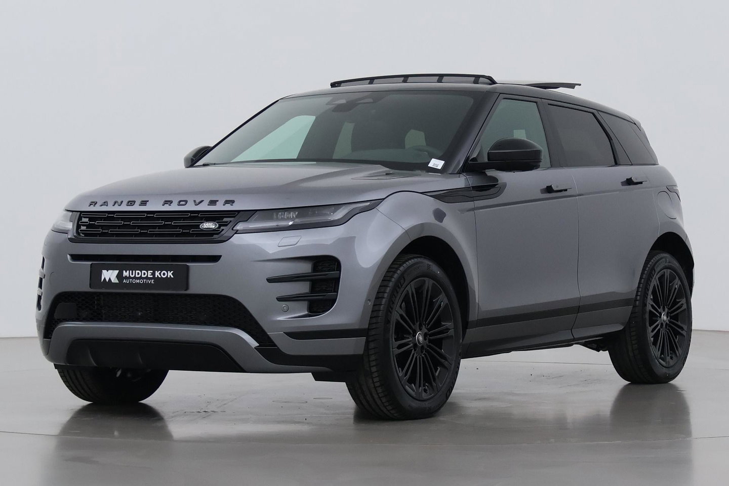 Land Rover Range Rover Evoque P270e PHEV Dynamic SE | Schuif/kanteldak | Black Pack | Cold Climate Pack | Meridian | 360 Camera | 20 Inch
