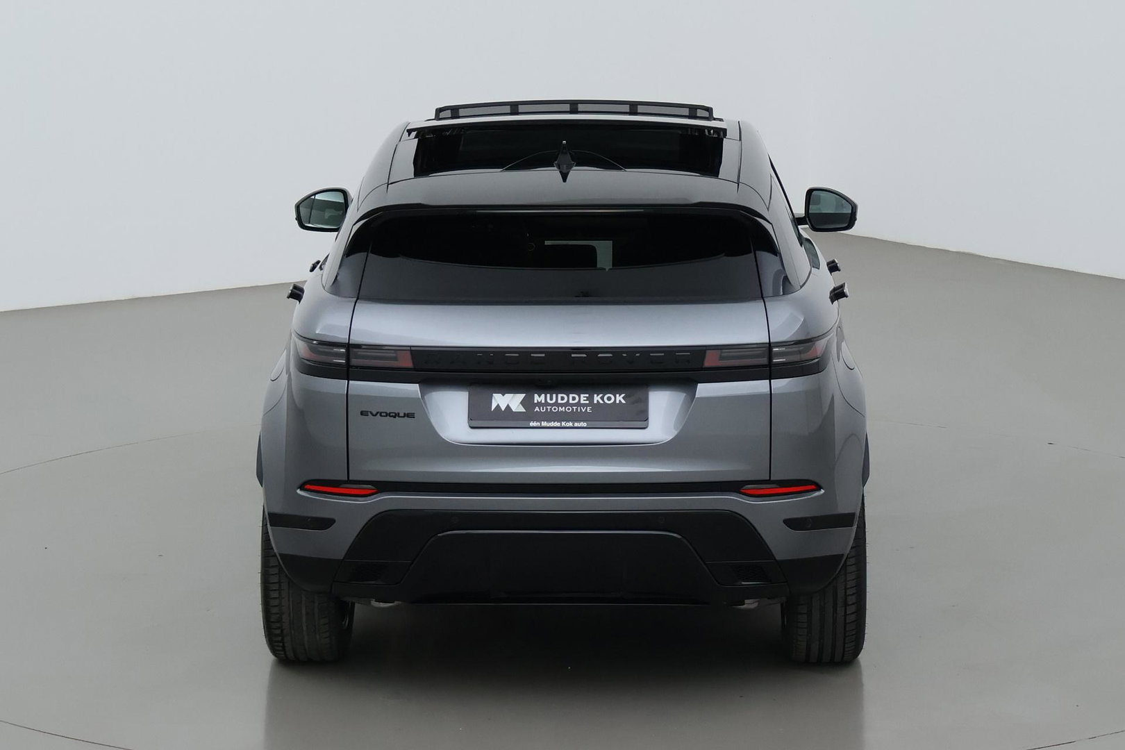 Land Rover Range Rover Evoque P270e PHEV Dynamic SE | Schuif/kanteldak | Black Pack | Cold Climate Pack | Meridian | 360 Camera | 20 Inch