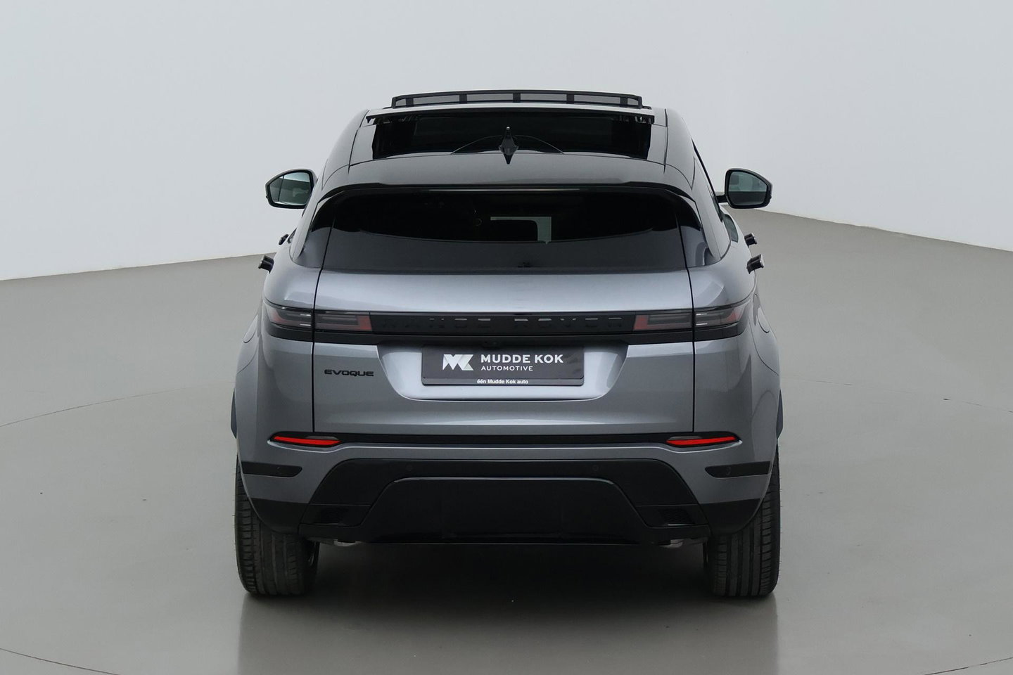Land Rover Range Rover Evoque P270e PHEV Dynamic SE | Schuif/kanteldak | Black Pack | Cold Climate Pack | Meridian | 360 Camera | 20 Inch