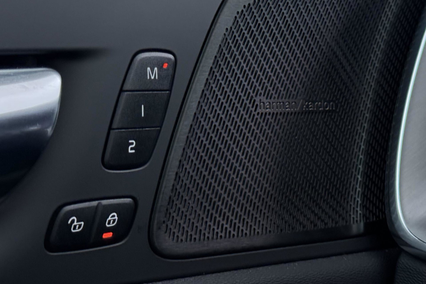 Volvo XC60 2.0 T6 Plug-in hybrid AWD Inscription Exclusive | FACELIFT | ACC | Panoramadak | Harman/Kardon | Camera | Memory | Stoel+Stuurverwarming