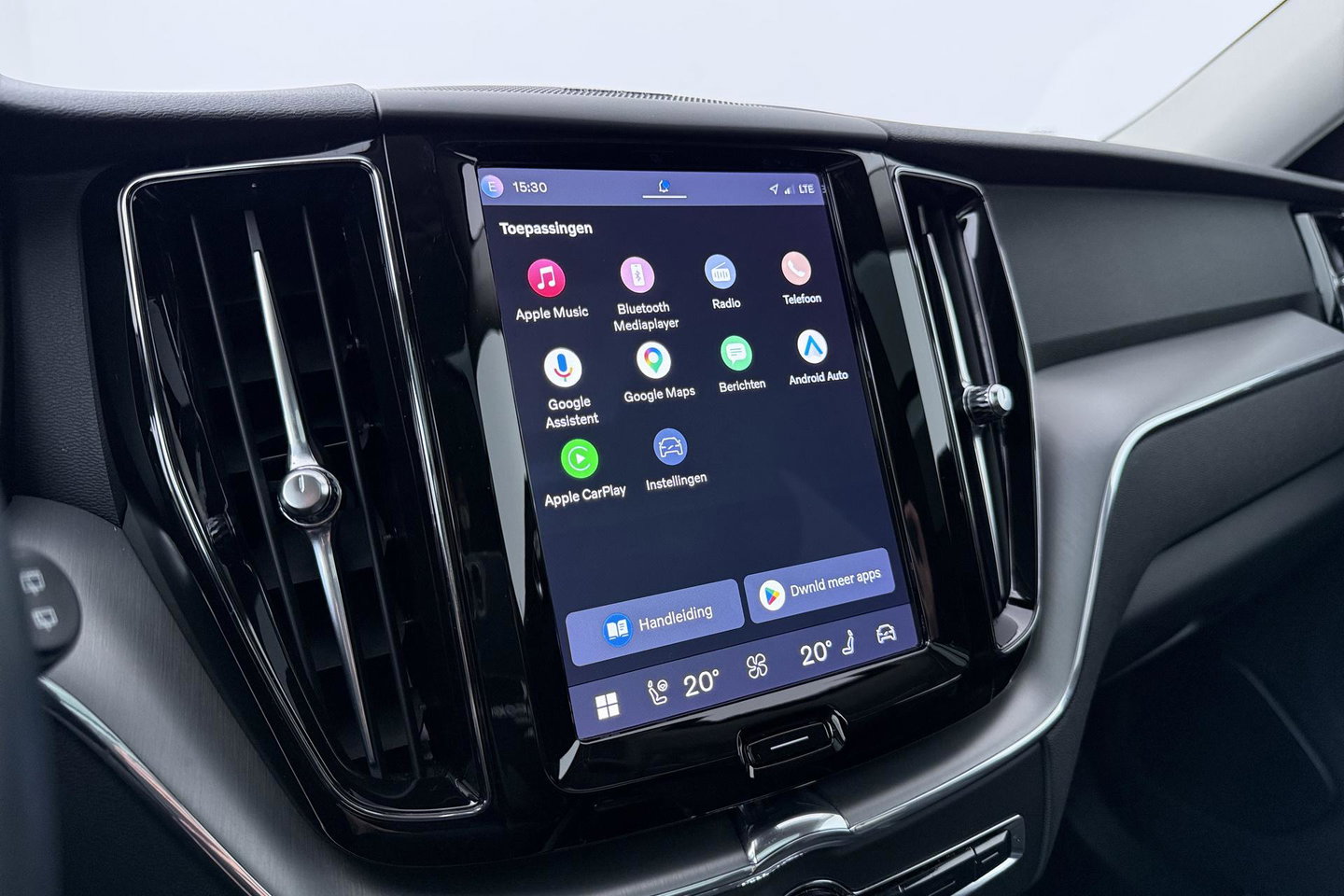 Volvo XC60 2.0 T6 Plug-in hybrid AWD Inscription Exclusive | FACELIFT | ACC | Panoramadak | Harman/Kardon | Camera | Memory | Stoel+Stuurverwarming