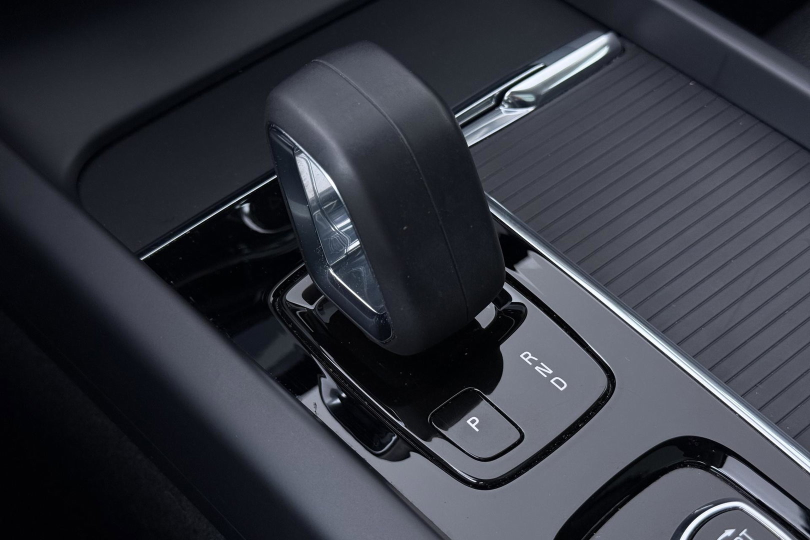 Volvo XC60 2.0 T6 Plug-in hybrid AWD Inscription Exclusive | FACELIFT | ACC | Panoramadak | Harman/Kardon | Camera | Memory | Stoel+Stuurverwarming
