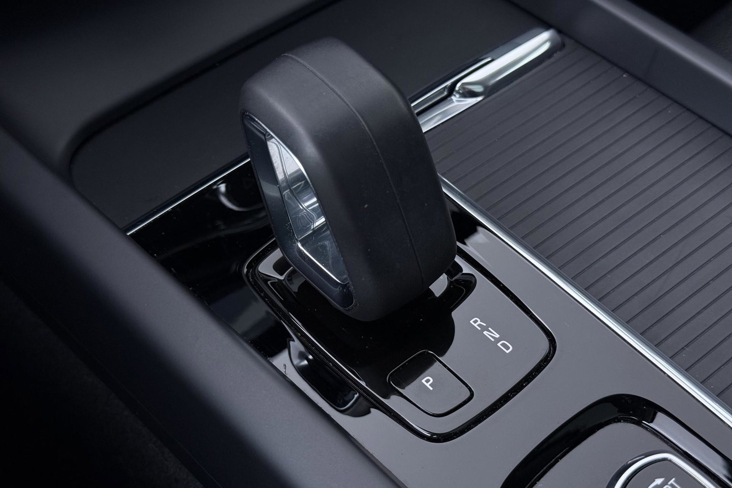 Volvo XC60 2.0 T6 Plug-in hybrid AWD Inscription Exclusive | FACELIFT | ACC | Panoramadak | Harman/Kardon | Camera | Memory | Stoel+Stuurverwarming