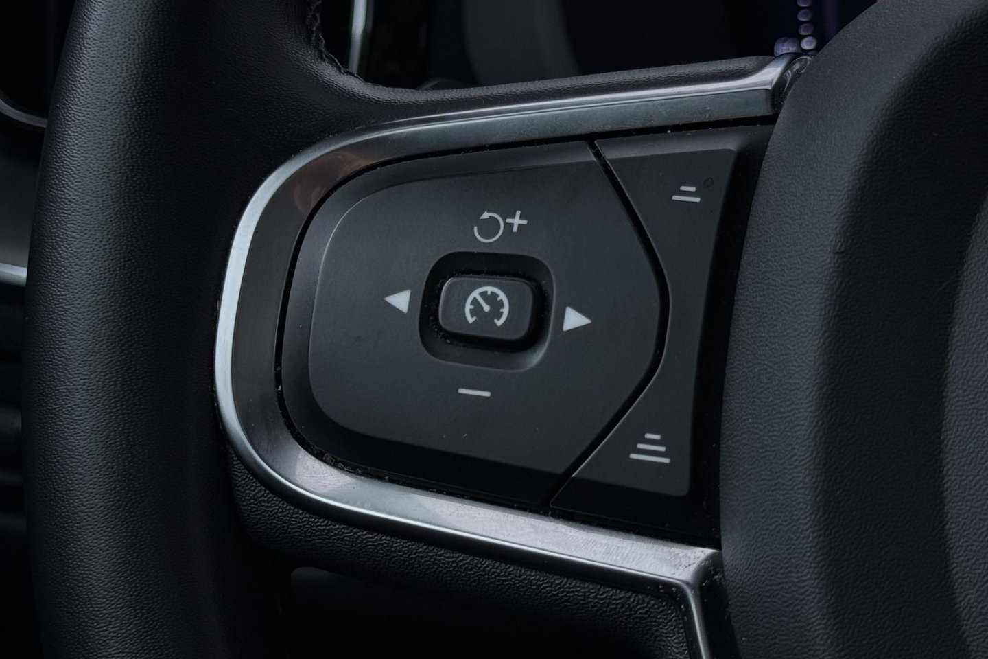 Volvo XC60 2.0 T6 Plug-in hybrid AWD Inscription Exclusive | FACELIFT | ACC | Panoramadak | Harman/Kardon | Camera | Memory | Stoel+Stuurverwarming