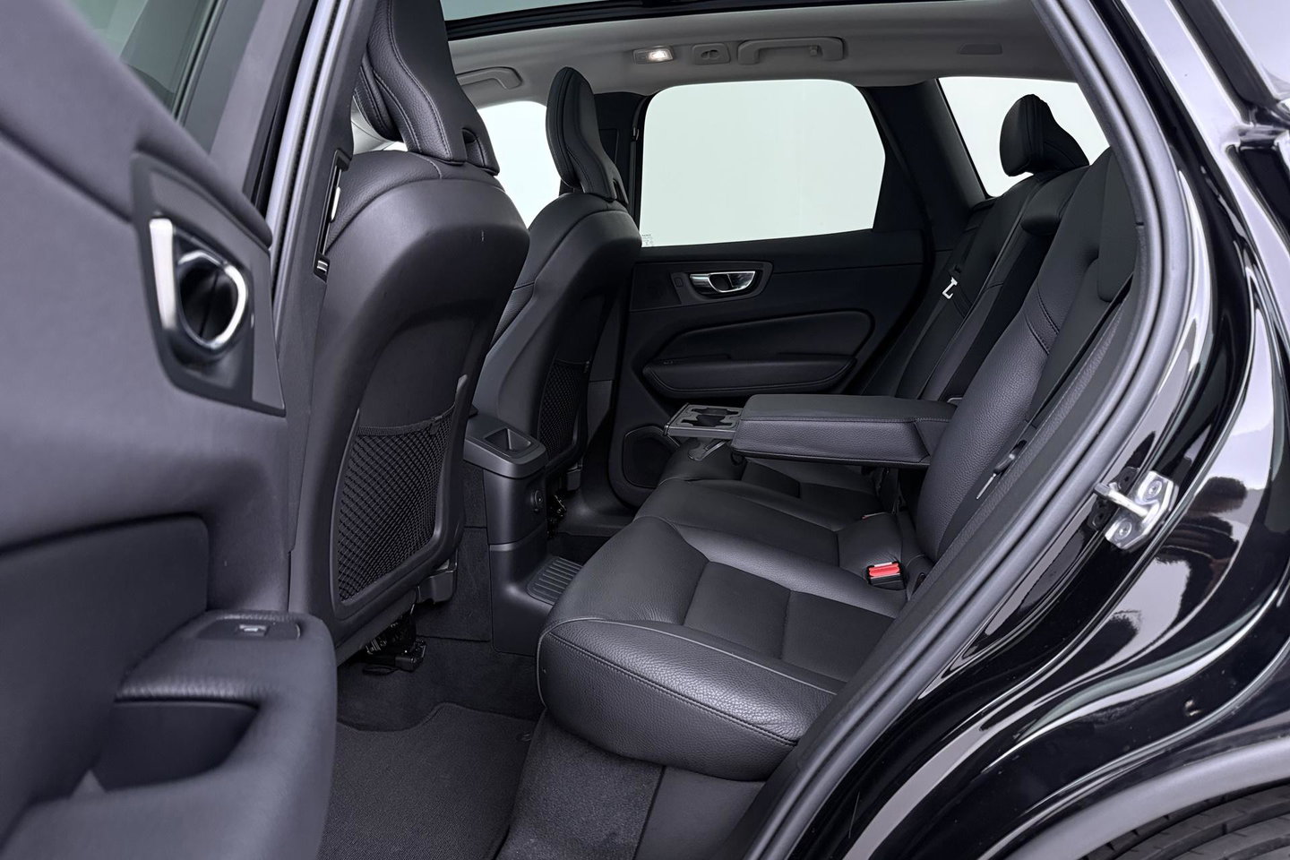 Volvo XC60 2.0 T6 Plug-in hybrid AWD Inscription Exclusive | FACELIFT | ACC | Panoramadak | Harman/Kardon | Camera | Memory | Stoel+Stuurverwarming