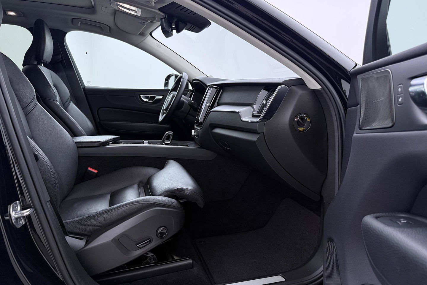Volvo XC60 2.0 T6 Plug-in hybrid AWD Inscription Exclusive | FACELIFT | ACC | Panoramadak | Harman/Kardon | Camera | Memory | Stoel+Stuurverwarming