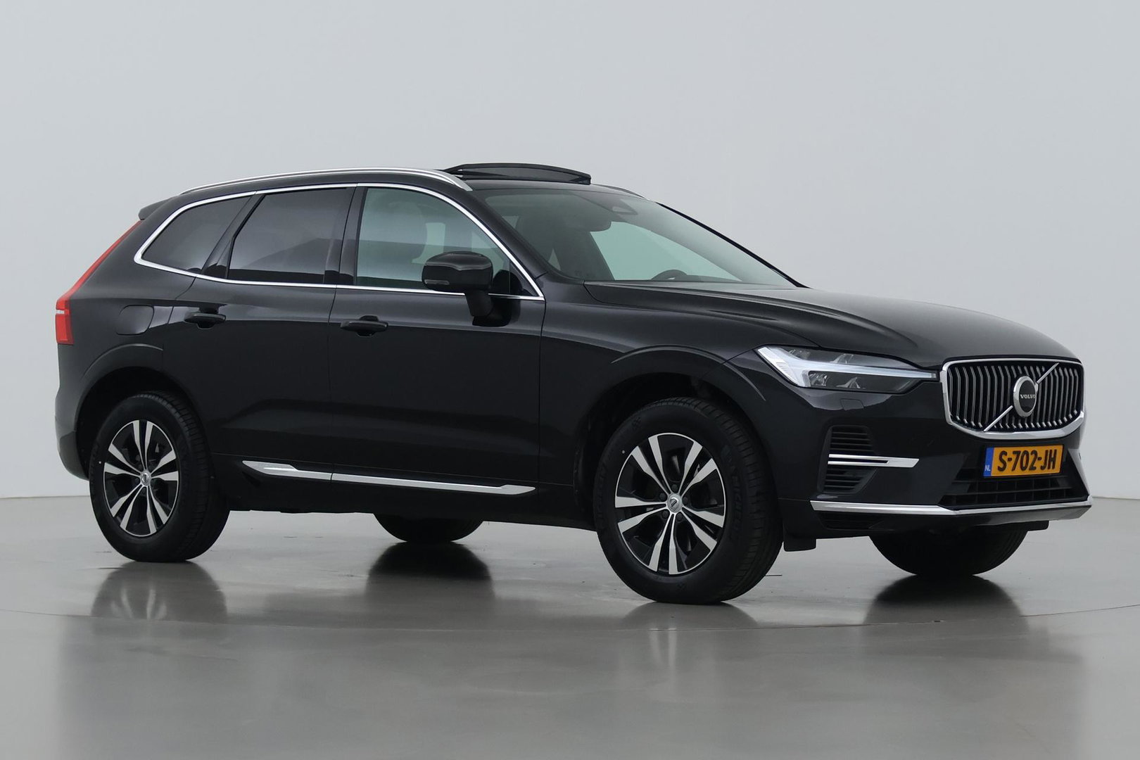 Volvo XC60 2.0 T6 Plug-in hybrid AWD Inscription Exclusive | FACELIFT | ACC | Panoramadak | Harman/Kardon | Camera | Memory | Stoel+Stuurverwarming
