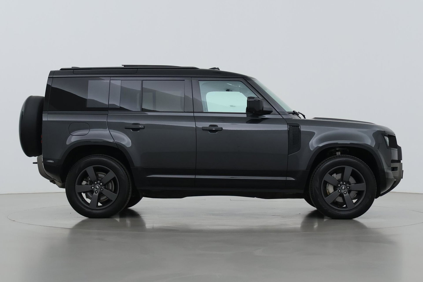 Land Rover Defender P300e 110 X-Dynamic SE | Panoramadak | ClearSight | Head-Up | Trekhaak | ACC | 360° Camera