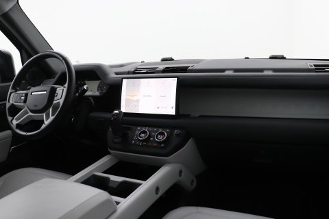 Land Rover Defender P300e 110 X-Dynamic SE | Panoramadak | ClearSight | Head-Up | Trekhaak | ACC | 360° Camera