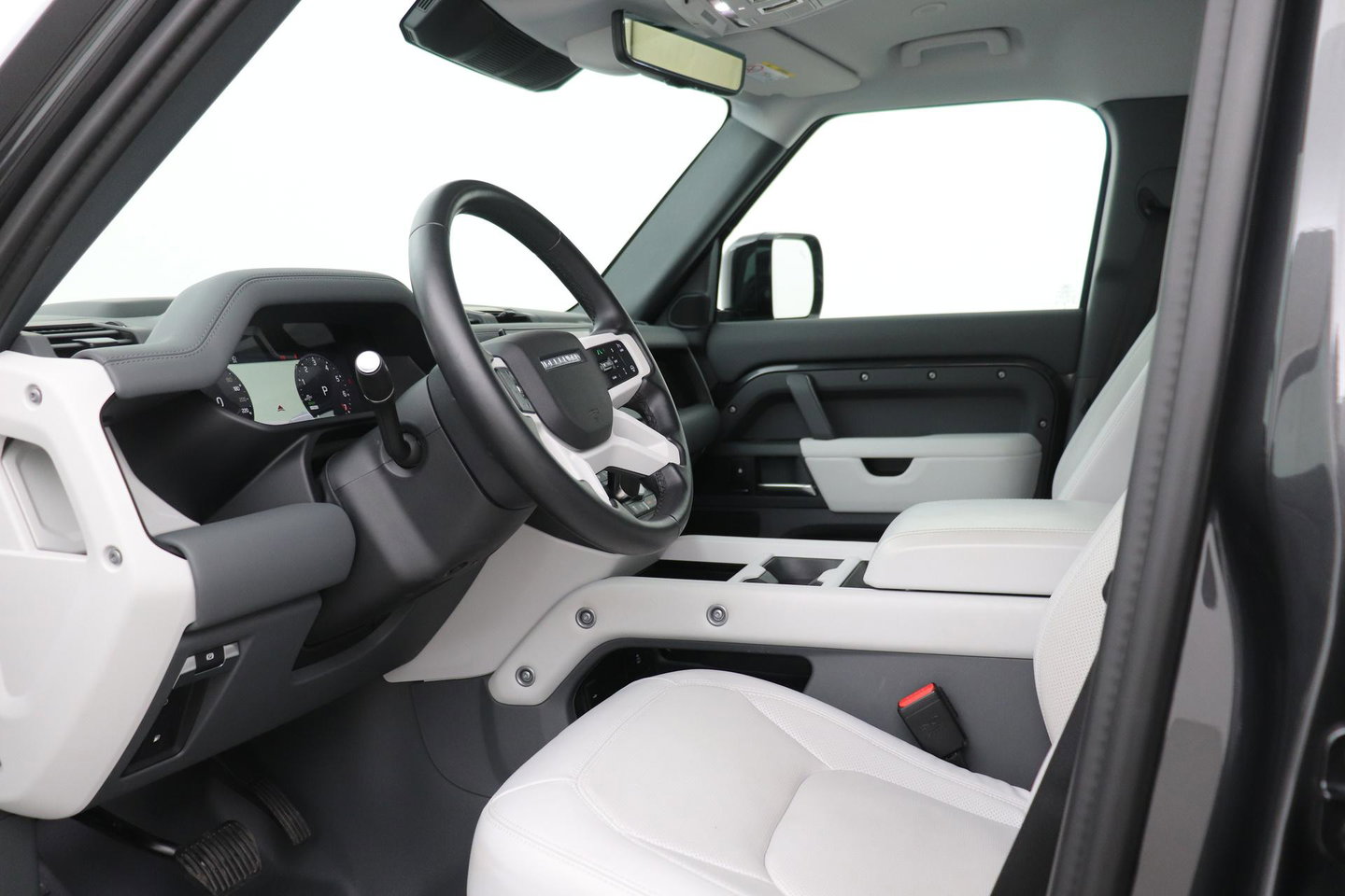 Land Rover Defender P300e 110 X-Dynamic SE | Panoramadak | ClearSight | Head-Up | Trekhaak | ACC | 360° Camera
