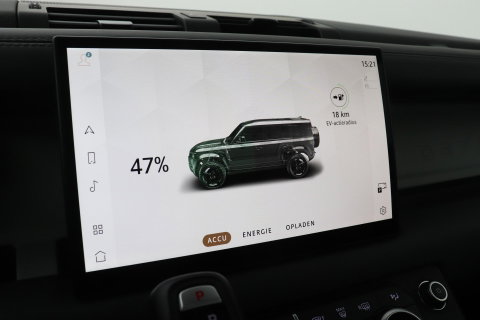 Land Rover Defender P300e 110 X-Dynamic SE | Panoramadak | ClearSight | Head-Up | Trekhaak | ACC | 360° Camera
