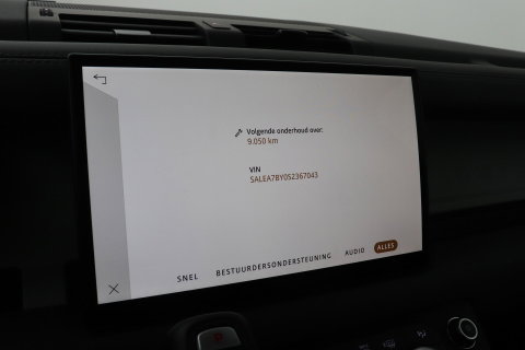 Land Rover Defender P300e 110 X-Dynamic SE | Panoramadak | ClearSight | Head-Up | Trekhaak | ACC | 360° Camera