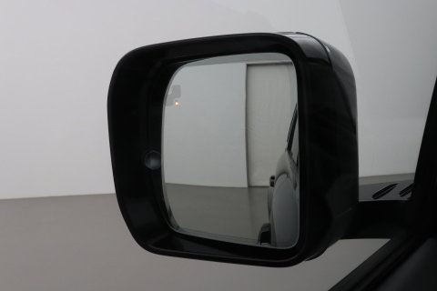 Land Rover Defender P300e 110 X-Dynamic SE | Panoramadak | ClearSight | Head-Up | Trekhaak | ACC | 360° Camera