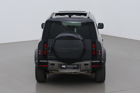Land Rover Defender P300e 110 X-Dynamic SE | Panoramadak | ClearSight | Head-Up | Trekhaak | ACC | 360° Camera