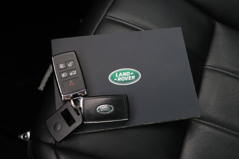 Land Rover Range Rover Evoque 1.5 P300e AWD R-Dynamic SE | ACC | Panoramadak | Dodehoekdetectie | Stoel+Stuurverwarming | 20 Inch