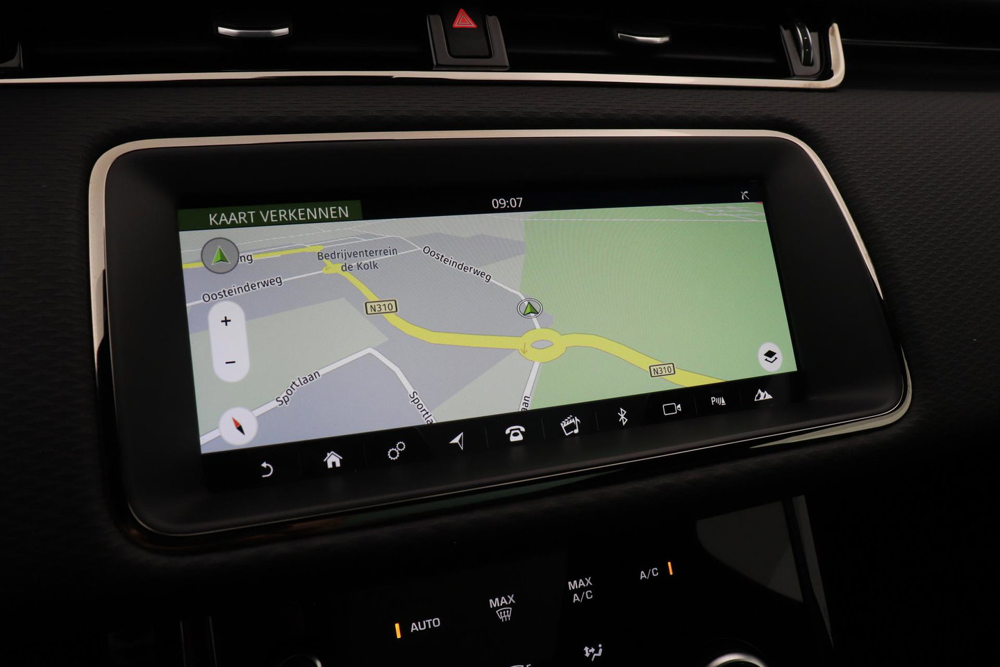 Land Rover Range Rover Evoque 1.5 P300e AWD R-Dynamic SE | ACC | Panoramadak | Dodehoekdetectie | Stoel+Stuurverwarming | 20 Inch