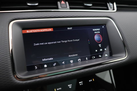 Land Rover Range Rover Evoque 1.5 P300e AWD R-Dynamic SE | ACC | Panoramadak | Dodehoekdetectie | Stoel+Stuurverwarming | 20 Inch