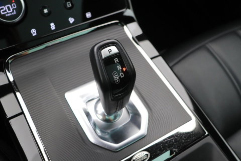 Land Rover Range Rover Evoque 1.5 P300e AWD R-Dynamic SE | ACC | Panoramadak | Dodehoekdetectie | Stoel+Stuurverwarming | 20 Inch