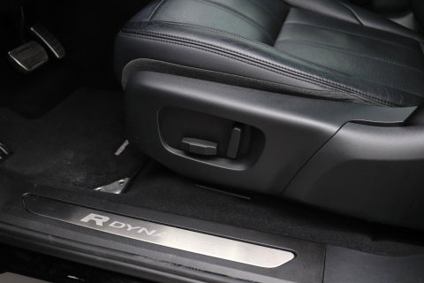 Land Rover Range Rover Evoque 1.5 P300e AWD R-Dynamic SE | ACC | Panoramadak | Dodehoekdetectie | Stoel+Stuurverwarming | 20 Inch