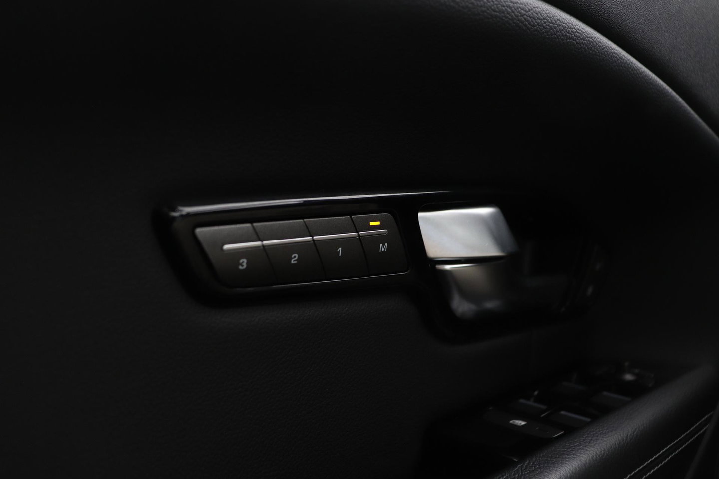 Land Rover Range Rover Evoque 2.0 TD4 HSE | Automaat | Panoramadak | Getint Glas | Camera | Vol-Leder