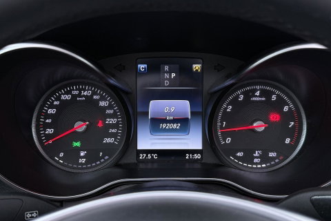 Mercedes-Benz C-Klasse Cabrio 200 Edition 1 | AMG-Line | Nekverwarming | Dodehoekassistent | Parkeerassistent | Stoelverwarming | LED | 18 Inch AMG