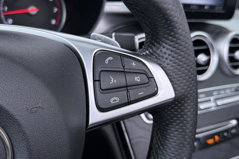 Mercedes-Benz C-Klasse Cabrio 200 Edition 1 | AMG-Line | Nekverwarming | Dodehoekassistent | Parkeerassistent | Stoelverwarming | LED | 18 Inch AMG