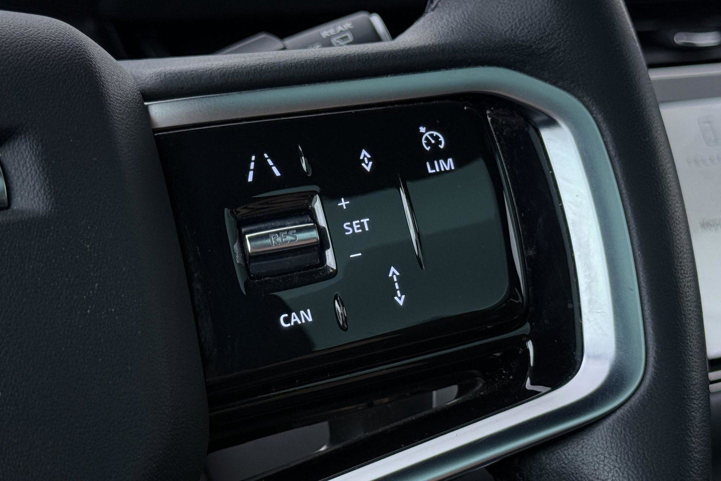 Land Rover Range Rover Evoque 1.5 P300e AWD R-Dynamic SE | ACC | Panoramadak | Meridian | Camera | Memory | 20 Inch