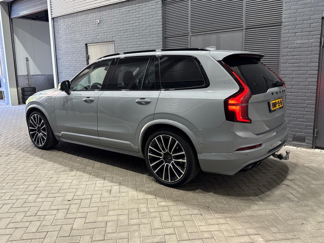 Volvo XC90 T8 Plug-in hybrid Ultra Dark | HEICO SPORTIV | ACC | Luchtvering | Bowers&Wilkins | Panoramadak | Trekhaak | Massage