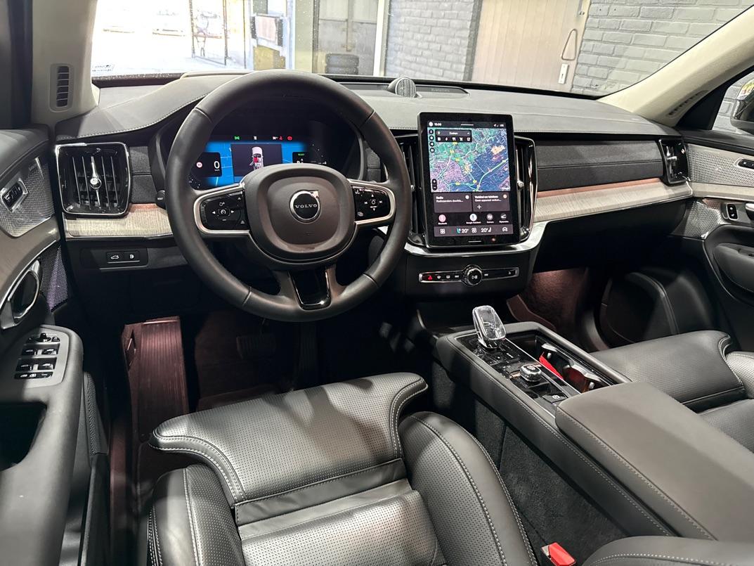 Volvo XC90 T8 Plug-in hybrid Ultra Dark | HEICO SPORTIV | ACC | Luchtvering | Bowers&Wilkins | Panoramadak | Trekhaak | Massage