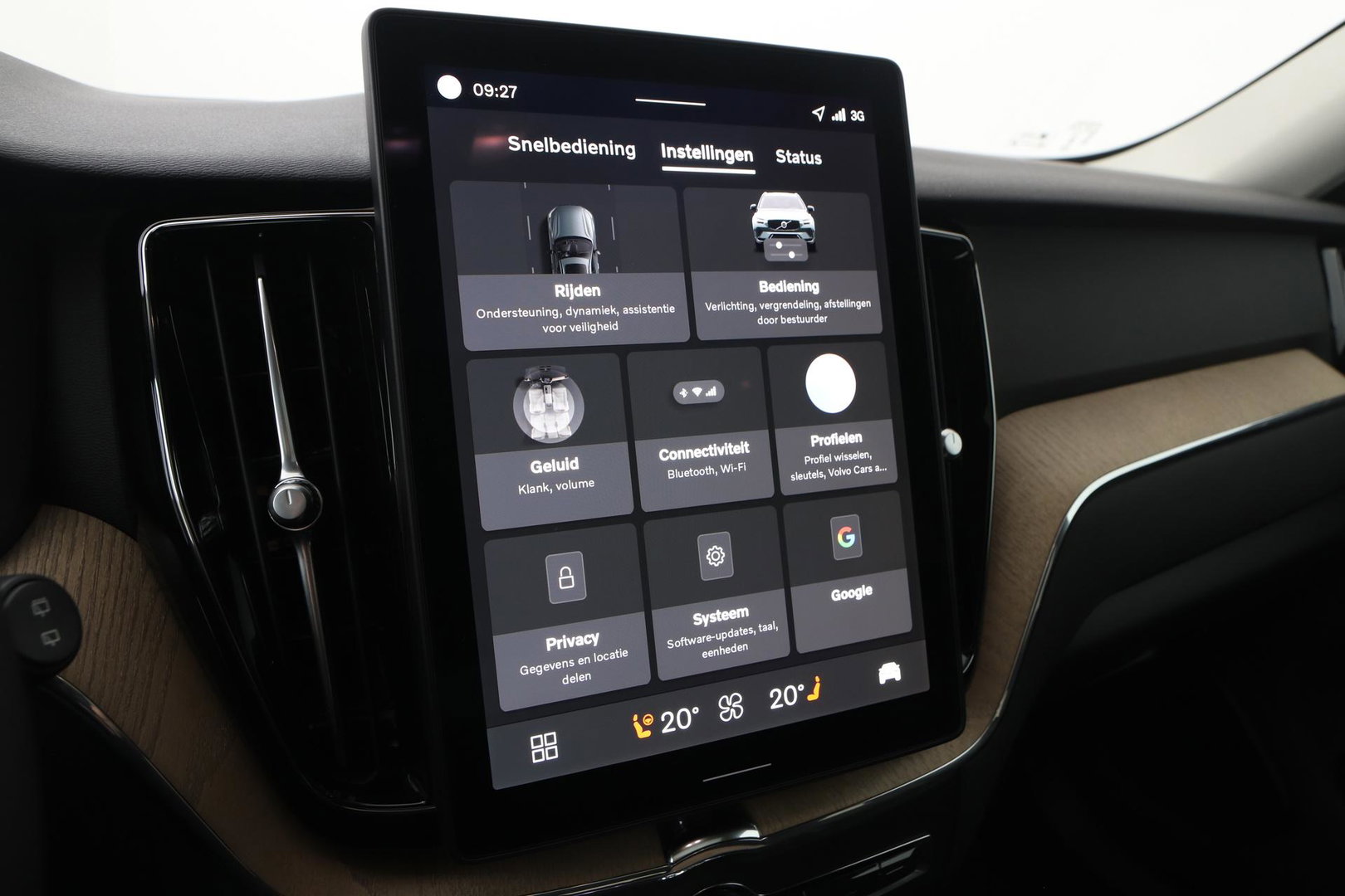 Volvo XC60 T6 Plug-in hybrid Plus Dark | Panoramadak | 360° Camera | ACC | harman/kardon | BLIS