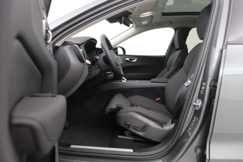 Volvo XC60 T6 Plug-in hybrid Plus Dark | Panoramadak | 360° Camera | ACC | harman/kardon | BLIS