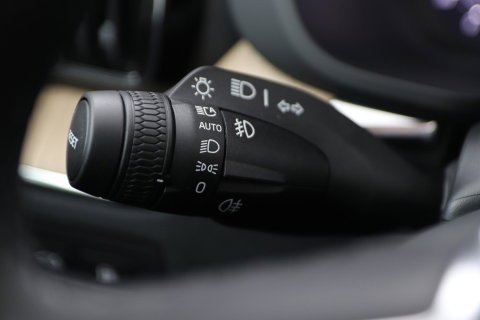 Volvo XC60 T6 Plug-in hybrid Plus Dark | Panoramadak | 360° Camera | ACC | harman/kardon | BLIS