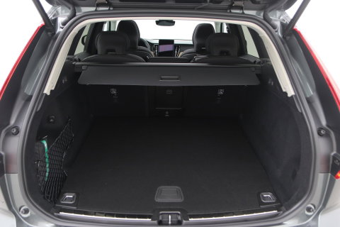 Volvo XC60 T6 Plug-in hybrid Plus Dark | Panoramadak | 360° Camera | ACC | harman/kardon | BLIS