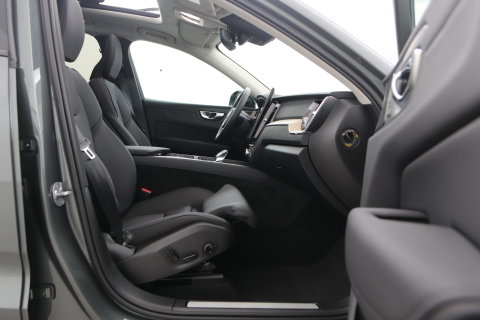 Volvo XC60 T6 Plug-in hybrid Plus Dark | Panoramadak | 360° Camera | ACC | harman/kardon | BLIS
